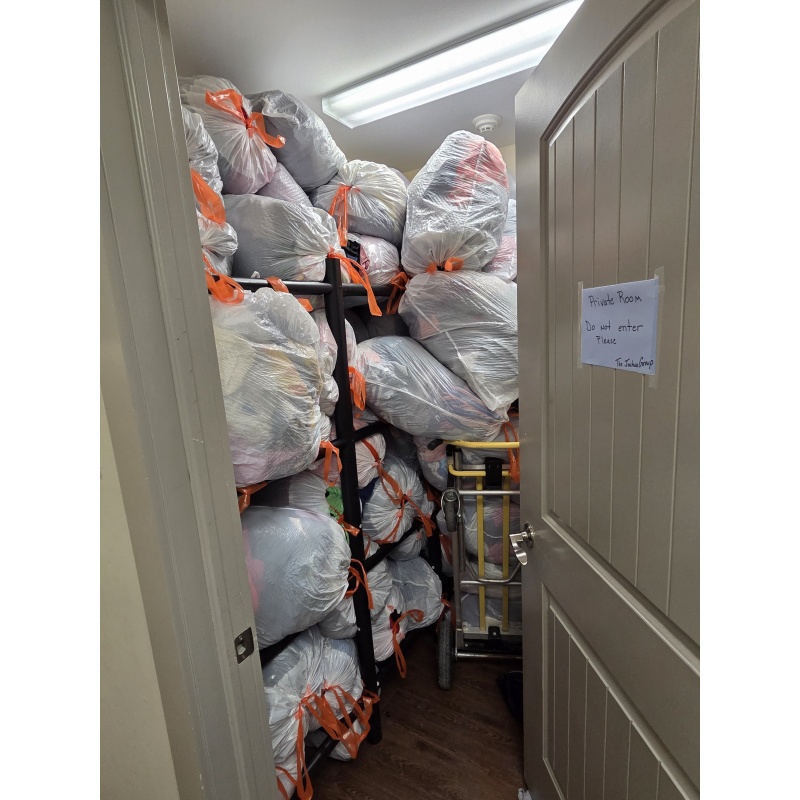 LGst Ld $920 Worth of Large Bags of Assorted Clothing + SHOES!!