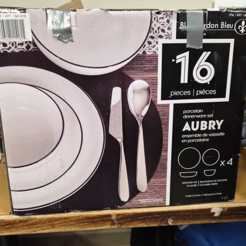 LG2 DKR BIA Cordon Bleu "Aubry" porcelain Dinnerware set *check description*
