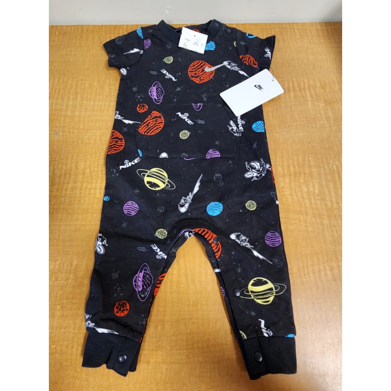 BIN102 AS Nike baby onesie size 6m