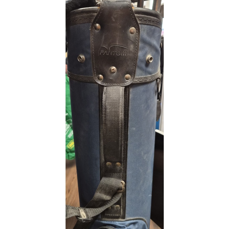 LG5 DK Fantom Blue Golf Bag with Clubs (est value $196-$405 used)