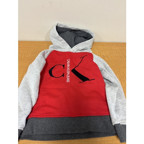 Bin90 ts Calvin Klein boys 5 red/grey hoodie