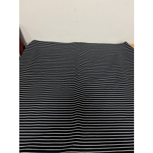 Bin85 DK sears women’s 3X 24w-26w black/white striped skirt new