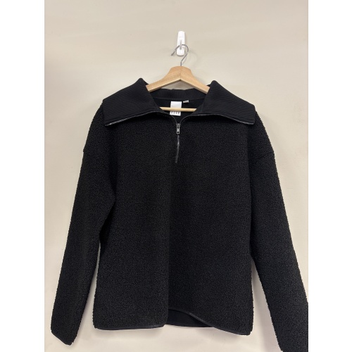 Bin36 DK Woman’s Elle Black Sherpa Crewneck Size S