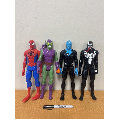 Bin34 ts Spider Man full size action figures
