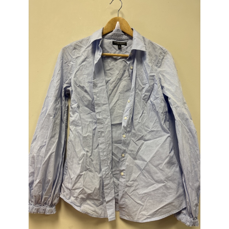 Bin83 DK Banana Republic women’s 6 light blue top
