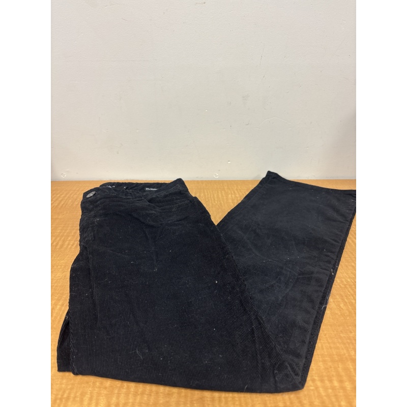 Bin52 DK Calvin Klein women’s 8 boot cut black corduroy pants