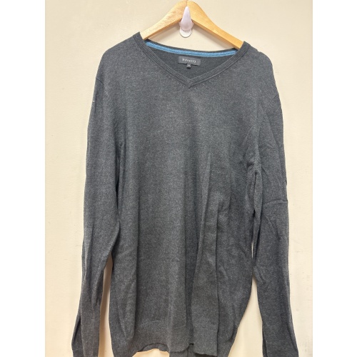 Bin56 DK RW&co men’s large dark grey top