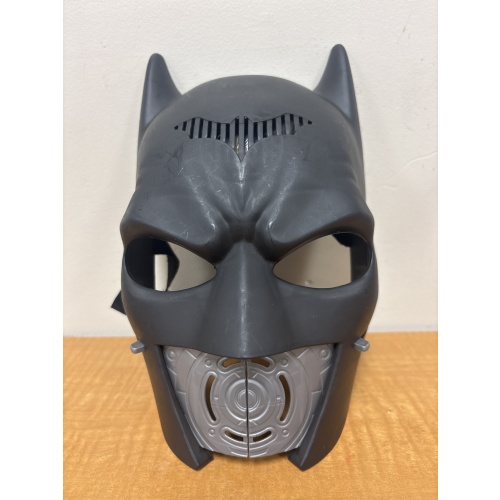 Bin17 ts Batman mask- talks when mouth opens/closes, and modulates your voice when you wear it