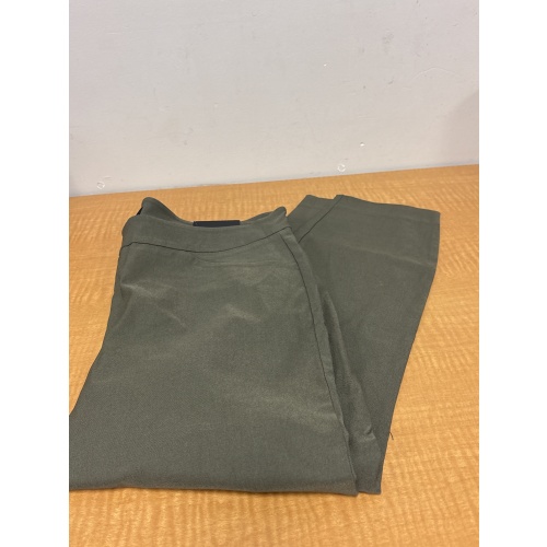 Bin79 ts RW&co women’s XXL olive crop legging new