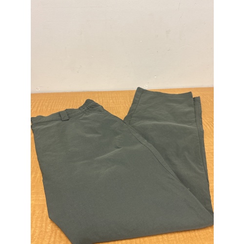 Bin41 ts Mountain Warehouse women’s 8 green pants