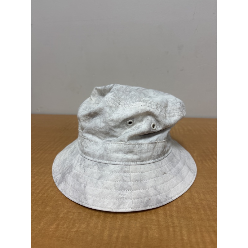 Bin16 ts Lululemon med/LG cream/grey bucket hat