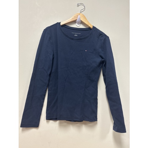 Bin16 ts Tommy women’s medium navy top