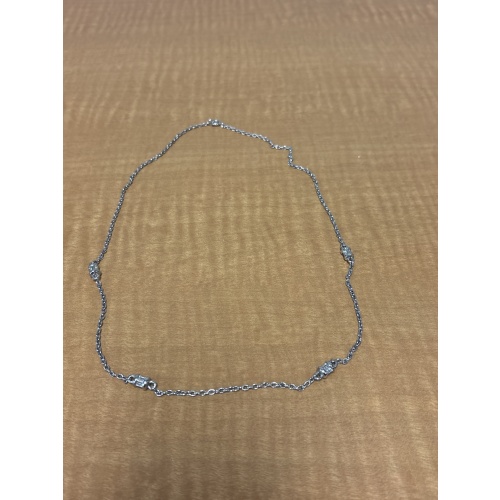 BinJ ts silver coloured necklace