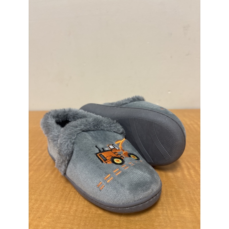 Bin74 ts kids large 9-10 grey slippers appear new
