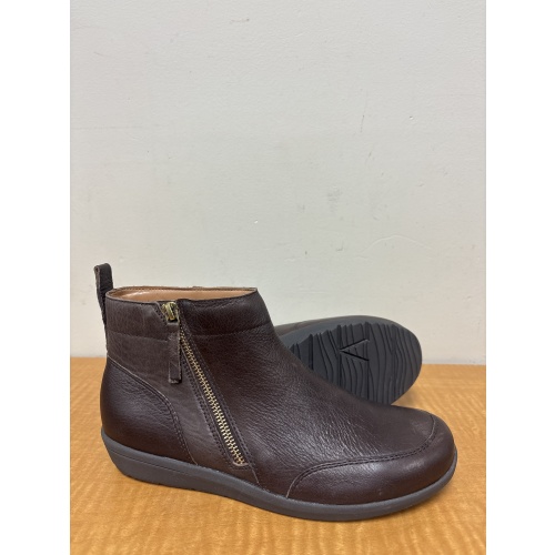 Bin64 ts Vionic women’s 8 brown boots
