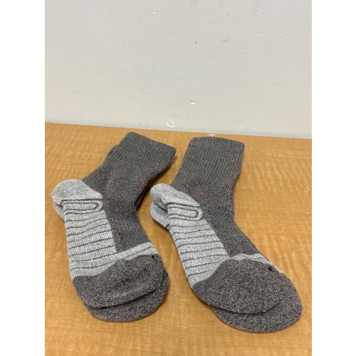 Bin64 ts Columbia women’s size unsure brown socks new 2 pair