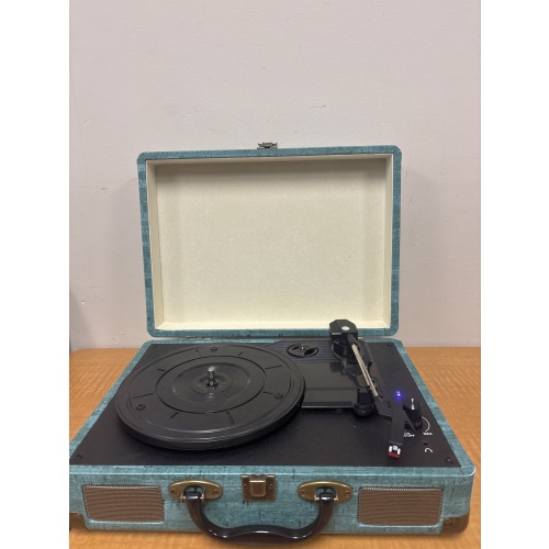 LG7 ts Suitcase Bluetooth turntable player