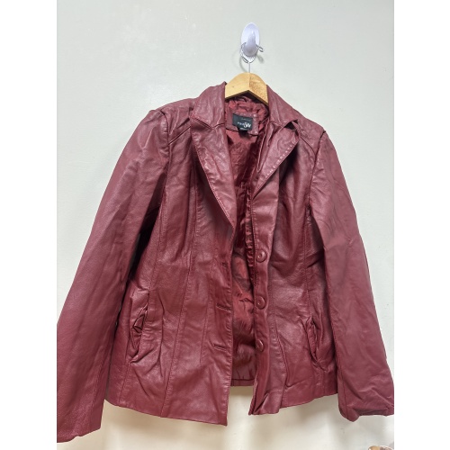 Bin100 ts East 5th women’s large red jacket (in bag)