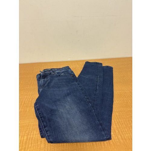 Bin30 DK Gap women’s 2/26 jegging new