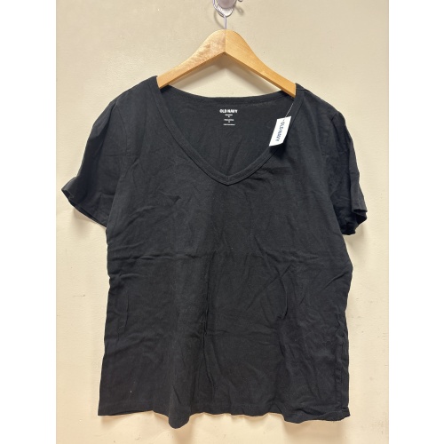 Bin84 ts Old Navy women’s medium black t shirt new