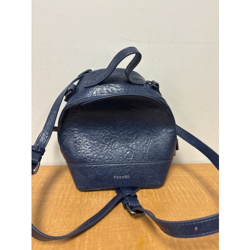 Bin46 ts Pixie Mood women’s small navy backpack