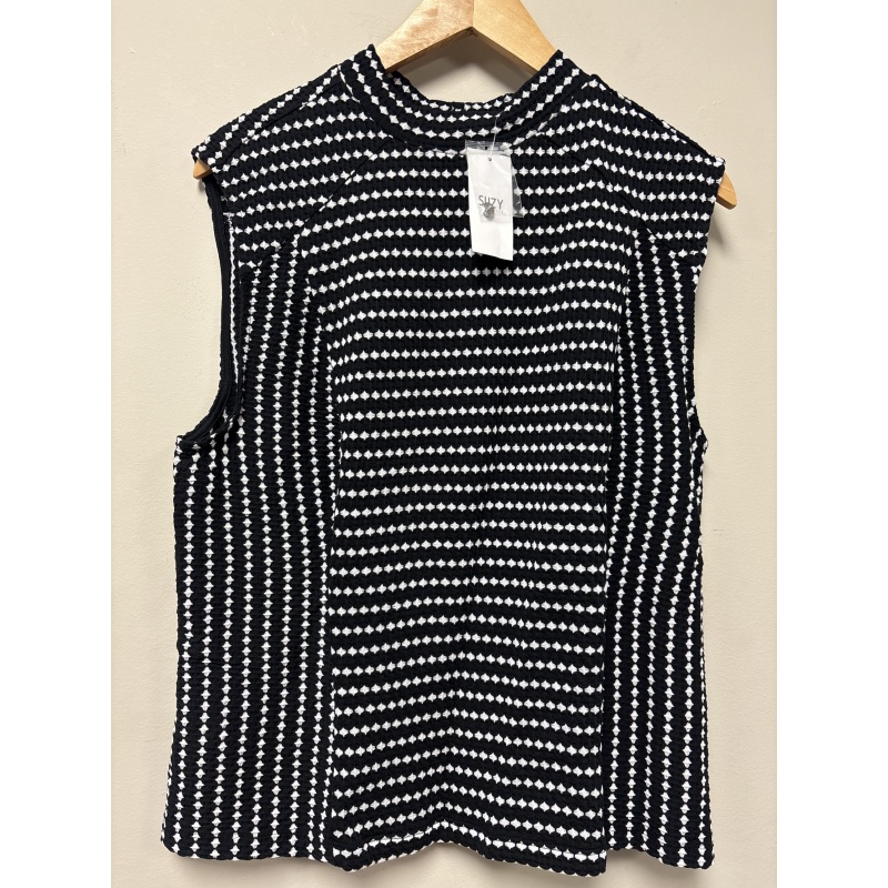 Bin70 ts Suzy Shier women’s XL black with white top new