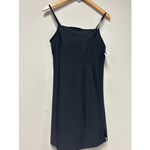 Bin42 ts Old Navy active women’s medium black top new
