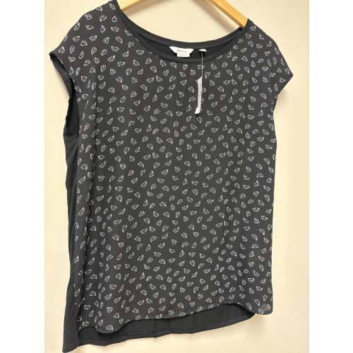 Bin51 ts Reitmans women’s medium black top new