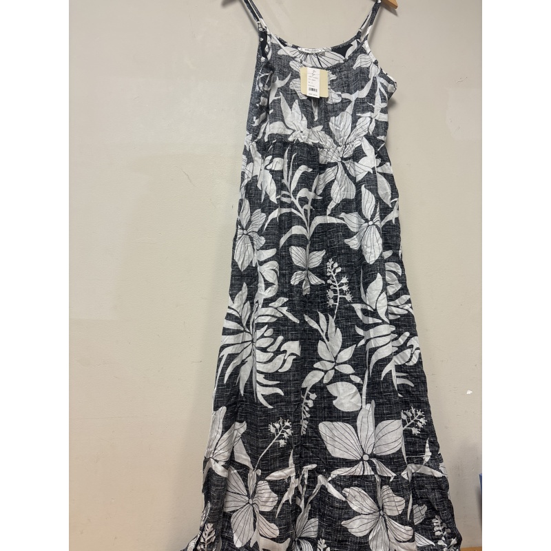 Bin1 ts Kiwi + Punch women’s medium black/white floral dress new