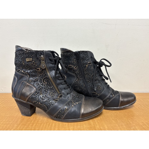 Bin59 ts Remonte women’s 8.5 black with brown ankle boots
