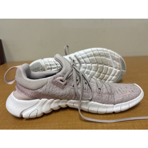 Bin95 ts Nike women’s 6 light pink shoes
