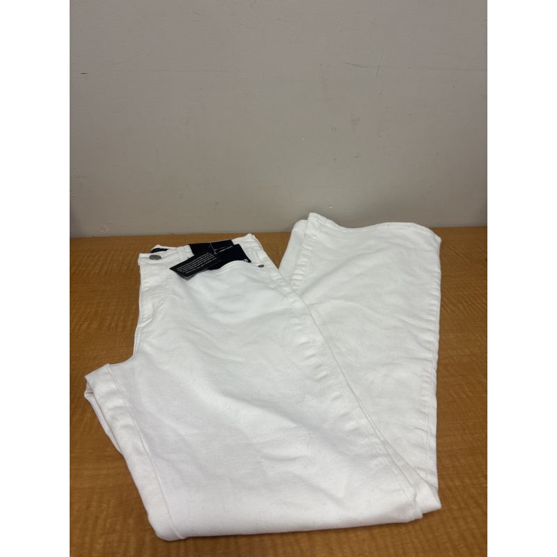Bin74 ts Banana Republic women’s 28 high rise flare white jeans new