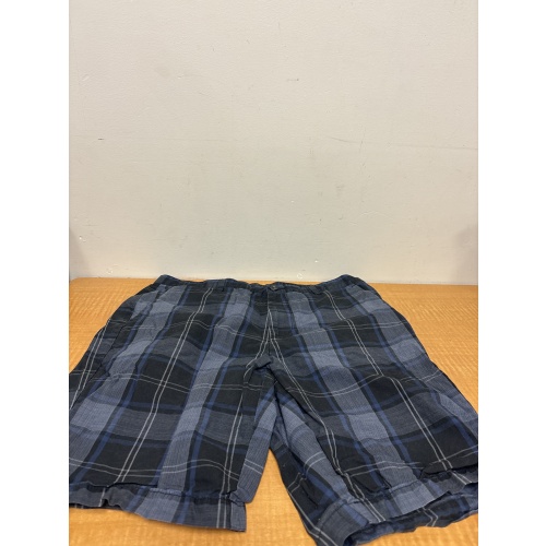 Bin38 ts Calvin Klein men’s 34 black/grey/navy plaid shorts