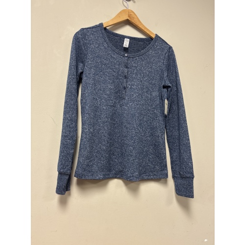 Bin38 ts New women’s XS navy top