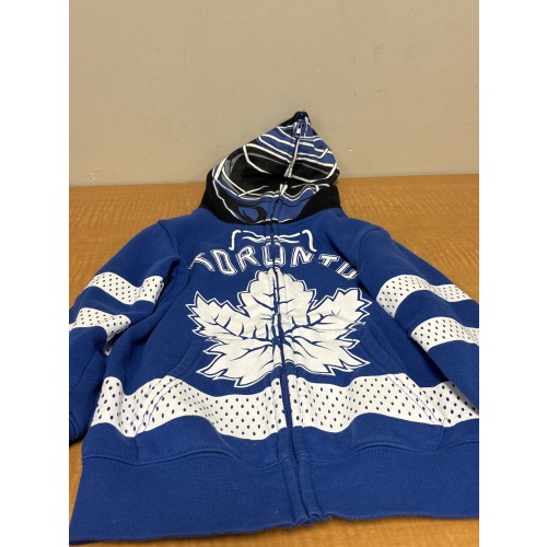 Bin38 ts Maple Leafs boys XS(6) blue zip up