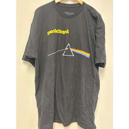 Bin38 ts Pink Floyd men’s XL black t shirt