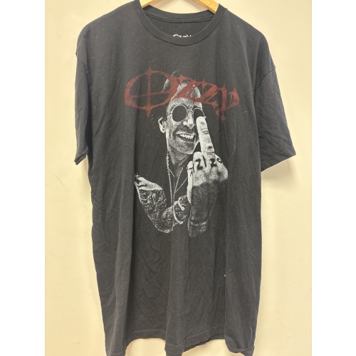 Bin38 ts Ozzy Osbourne men’s XL black t shirt