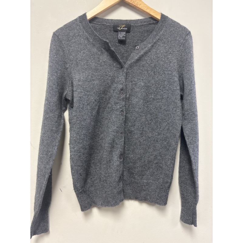 Bin40 ts Pure Cashmere women’s small grey button up (100& pure cashmere)