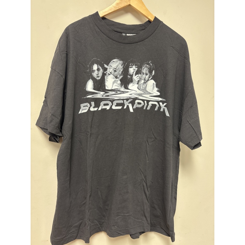 Bin6 ts H&M BlackPink Adult medium black t shirt