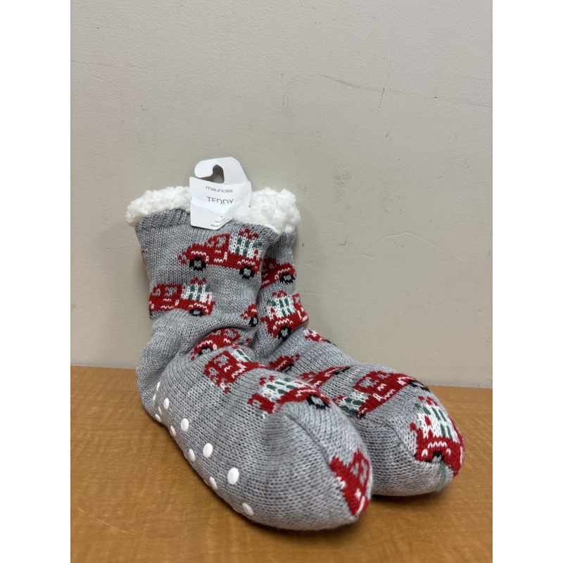 Bin13 ts New Maurices one size slipper socks