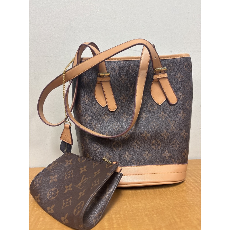 Bin93 ts Louis Vuitton purse and wallet - not sold as authentic but great condition