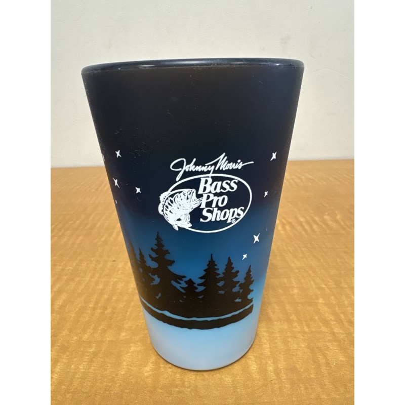 Bin93 ts Bass Pro Shops Bigfoot silicone cup
