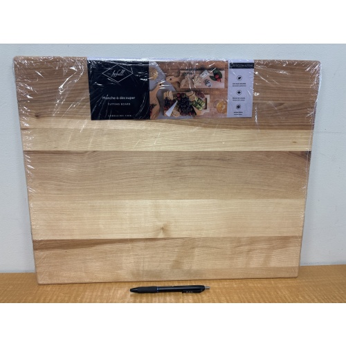 LG7 ts New Labell cutting board