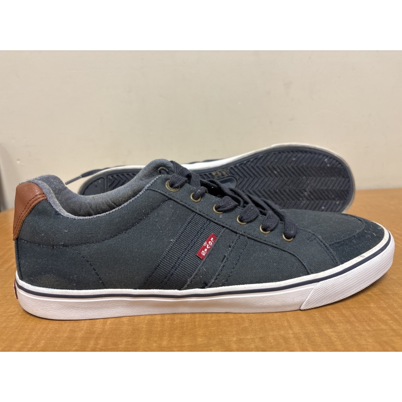 Bin94 ts Levi’s men’s 12 navy shoes (some fading in second picture)