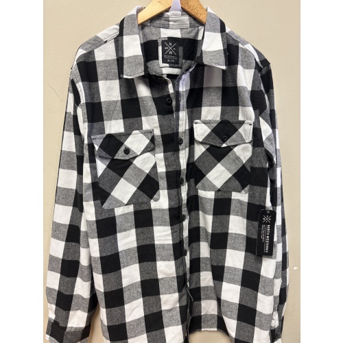 Bin94 ts New North Western men’s XL black/white checkered shirt