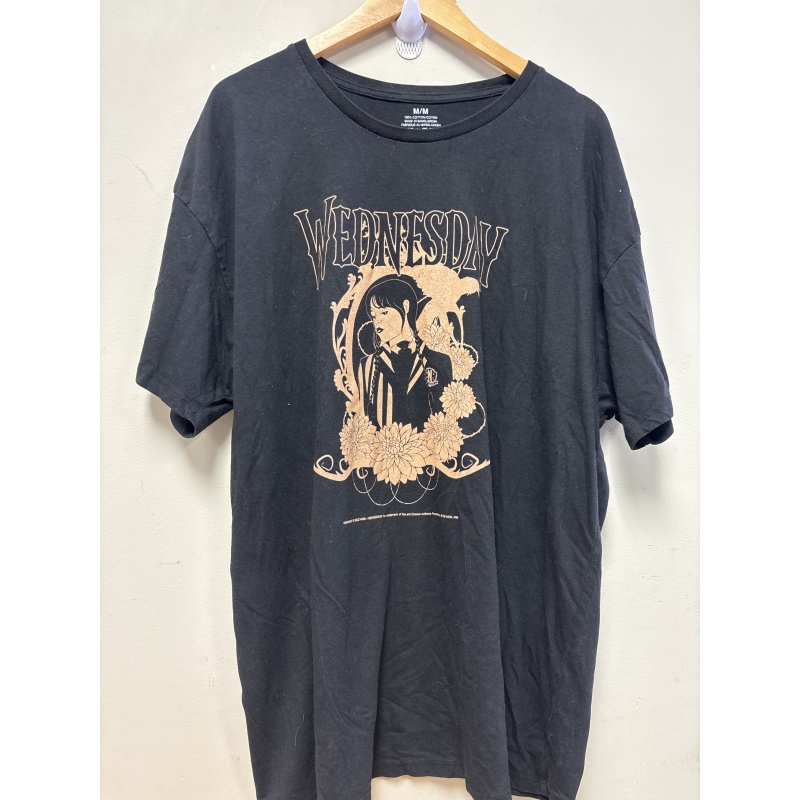 Bin69 ts Wednesday men’s medium black t shirt (runs big)