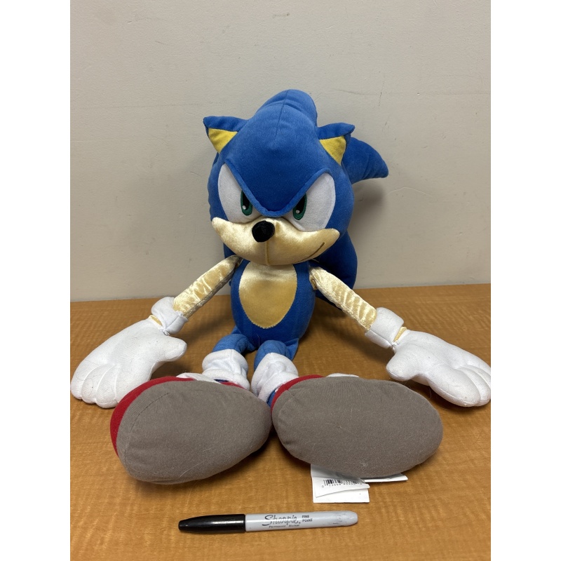LG6 ts Large Sonic the Hedgehog plush (in bag)