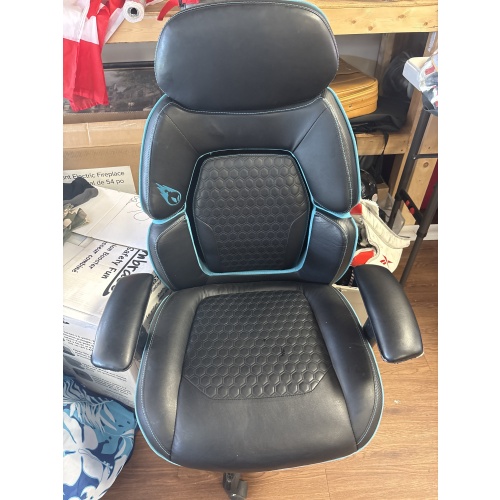 LGF ts DPS Centurion Gaming Chair (very small wear on front of arms)